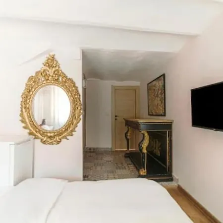 Iskender'in 1. Odasi Apartment